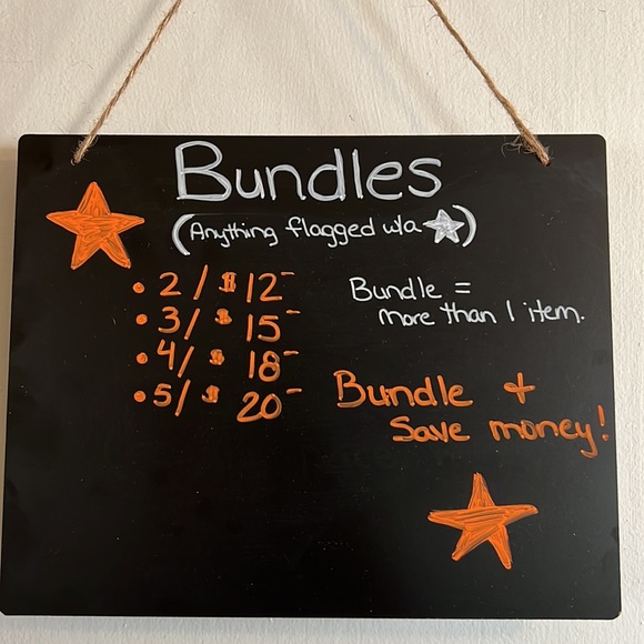 22033 ⭐️Faux Pearl Blue Earrings⭐️ - Picture 4 of 4